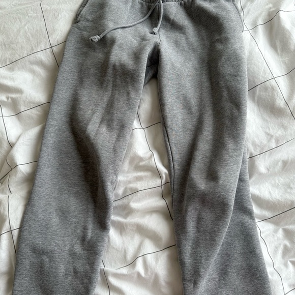 TNA grey sweatpants - Picture 2 of 4